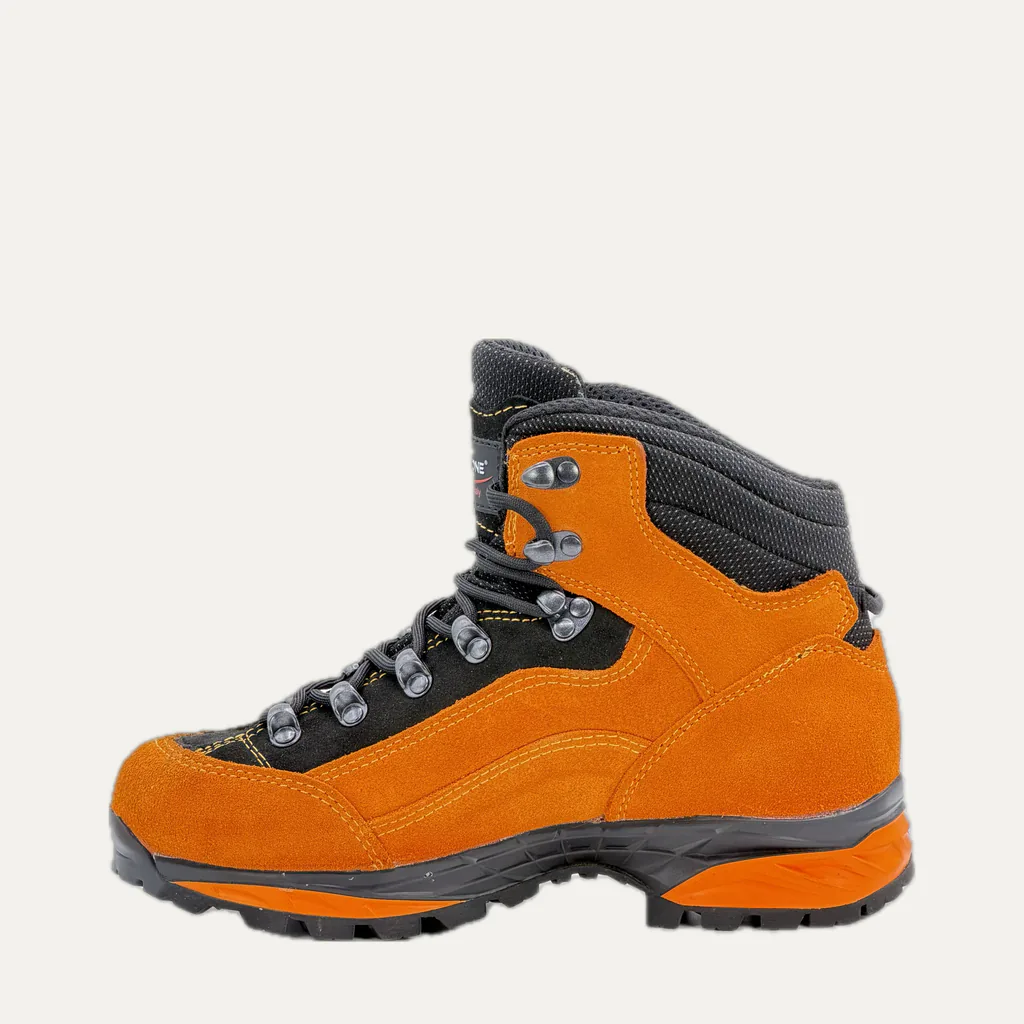 HIKER Orange, Photo 3 of 5